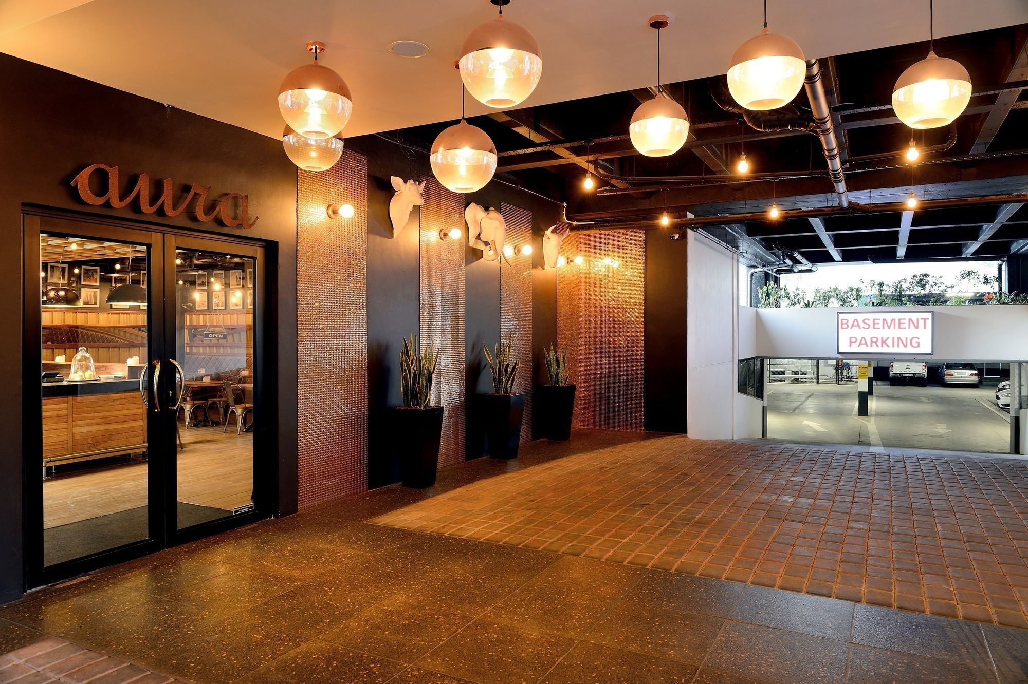 Onomo Hotel Johannesburg Sandton Exterior photo